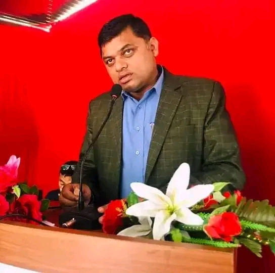 रोशी ७ का वडा अध्यक्ष गौतम पक्राउ