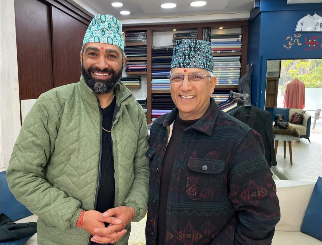 काठमाडौं क्षेत्र नं. १ का स्वतन्त्र उम्मेद्वार राजानन्द माण्डव्यको रवीन्द्र …